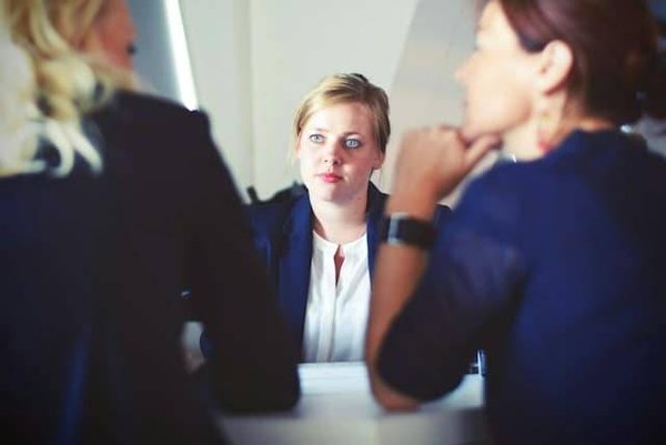Quels sont les mécanismes de résolution des conflits professionnels ?